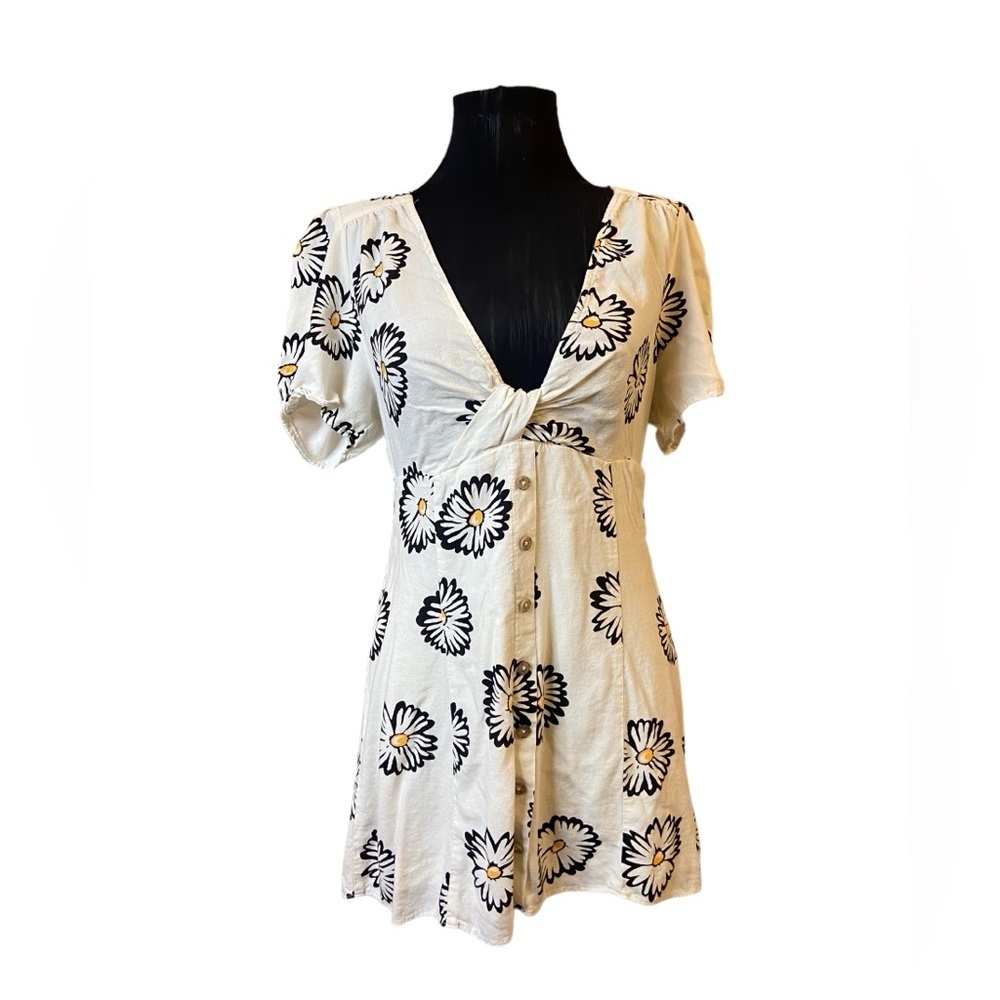 Urban Outfitters Short Sleeve Floral Sunflower V-Neck Mini Dress Large